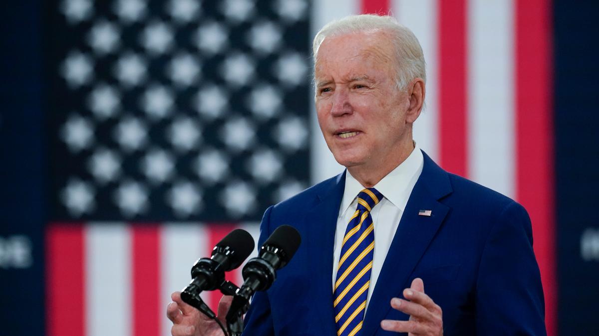 El presidente Joe Biden en un evento en Rosemount, Minnesota, el martes 30 de noviembre del 2021. (Foto AP/Carolyn Kaster)
