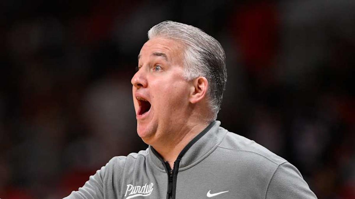  Mar 28, 2026; San Jose, CA, USA; Purdue Boilermakers head coach Matt Painter reacts in the first half against the Arizona Wildcats during an Elite Eight game of the West Regional of the men's 2026 NCAA Tournament at SAP Center. Mandatory Credit: Eakin Howard-Imagn Images | Eakin Howard-Imagn Images 