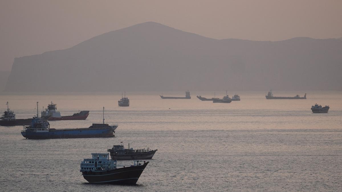 Ships and boats in the Strait of Hormuz, Musandam, Oman, May 1, 2026. REUTERS/Stringer     TPX IMAGES OF THE DAY