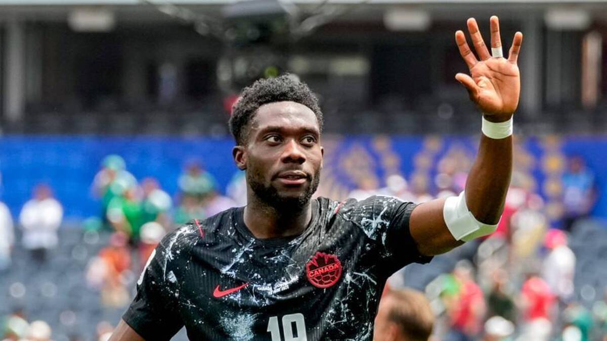  Alphonso Davies played just 17 minutes at the World Cup. | Melinda Meijer/ISI Photos/Getty Images 
