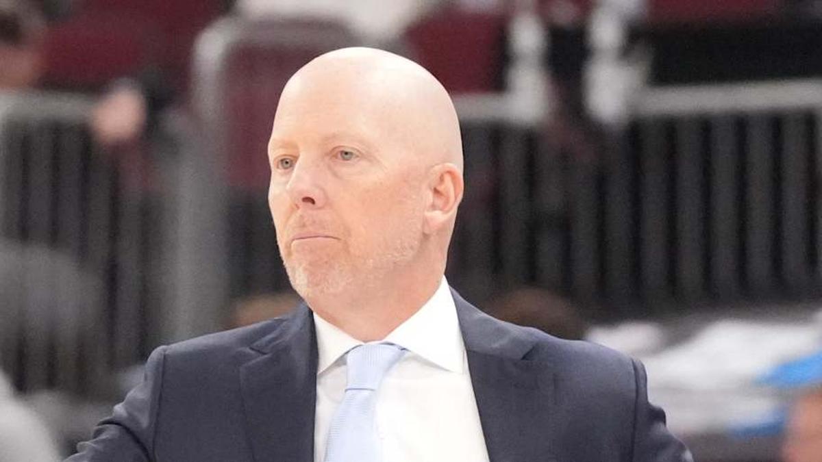  Mar 12, 2026; Chicago, IL, USA; UCLA Bruins head coach Mick Cronin gestures to his team against the Rutgers Scarlet Knights during the first half at United Center. Mandatory Credit: David Banks-Imagn Images | David Banks-Imagn Images 