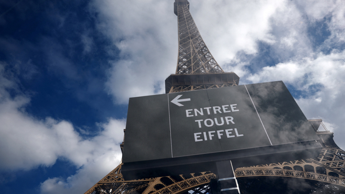 Paris investigates claim women were hidden from Hindu delegation at Eiffel Tower 