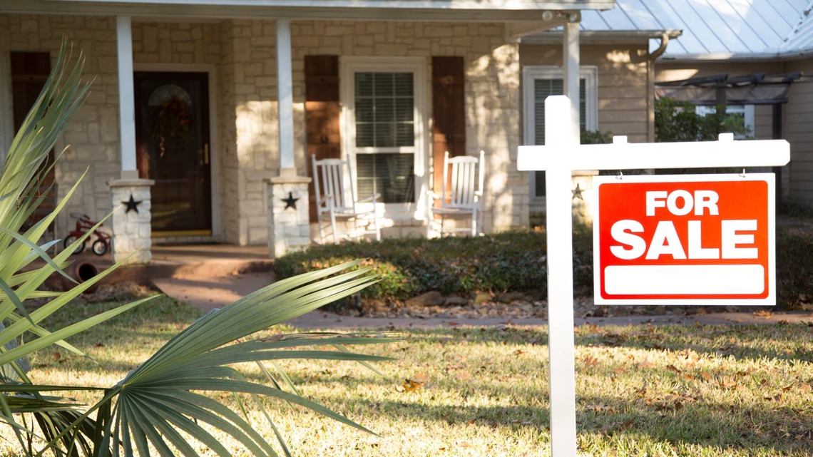 Berkshire Hathaway says stale home listings are opportunities for buyers