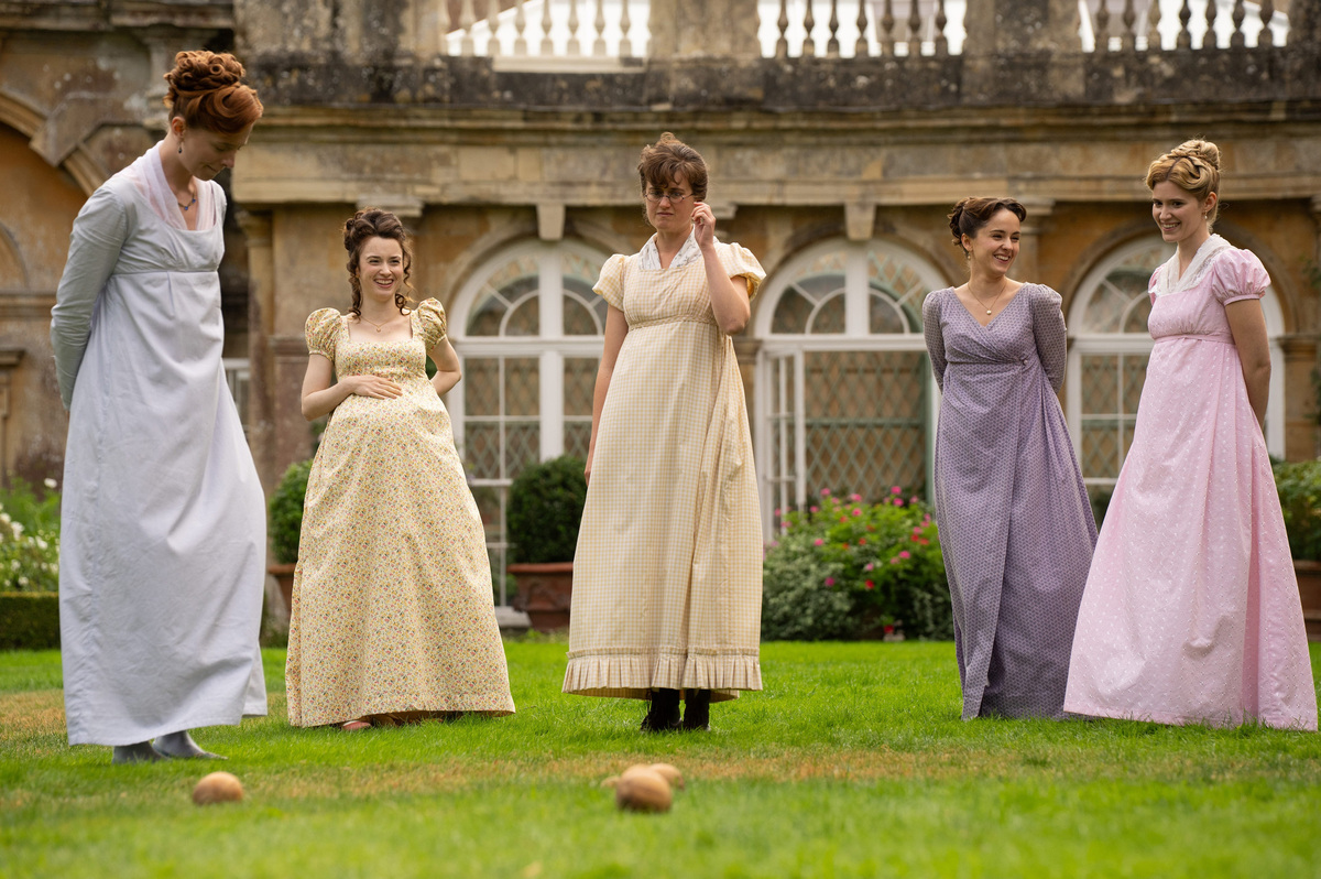 Lizzie Bennet (Poppy Gilbert), Lydia Bennet (Grace Hogg-Robinson), Mary Bennet (Ella Bruccoleri), Kitty Bennet (Molly Wright) and Jane Bennet (Maddie Close) in "The Other Bennet Sister."