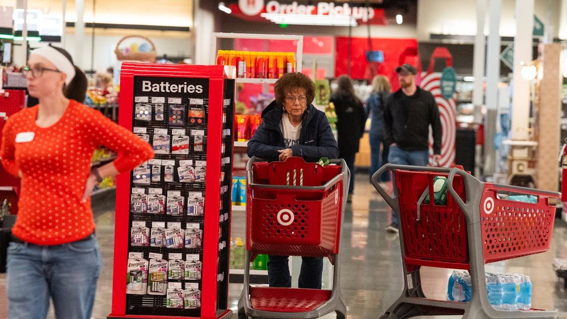 What another sales decline for Target says about consumers 