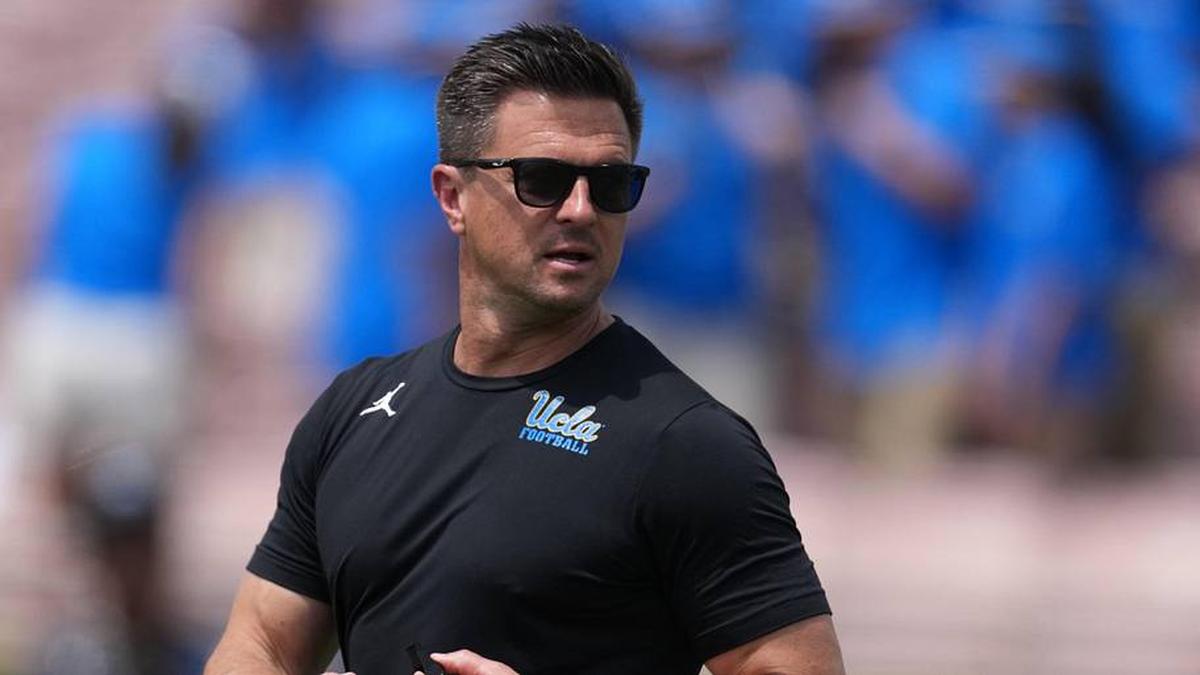  May 2, 2026; Pasadena, CA, USA; UCLA Bruins coach Bob Chesney reacts during the spring game at Rose Bowl. Mandatory Credit: Kirby Lee-Imagn Images | Kirby Lee-Imagn Images 