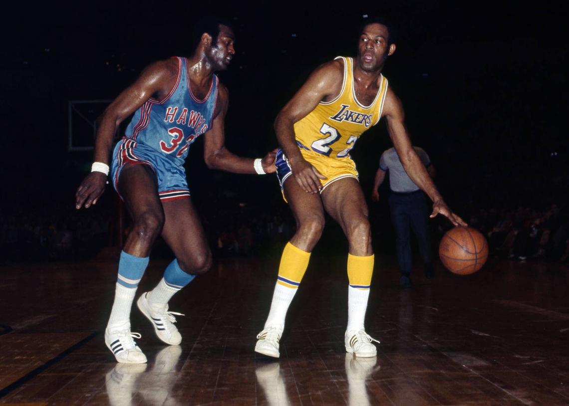  Los Angeles Lakers forward Elgin Baylor is guarded by St. Louis Hawks forward Bill Bridges at the Forum. Darryl Norenberg-USA TODAY Sports via Imagn Images