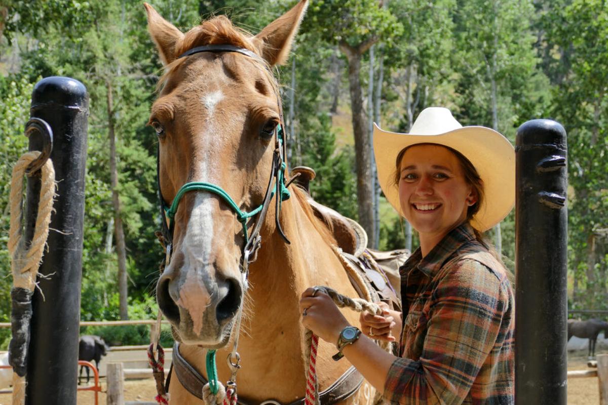  Pro trail guides make horseback riding fun and safe. Photo credit: Bill Cody Ranch 