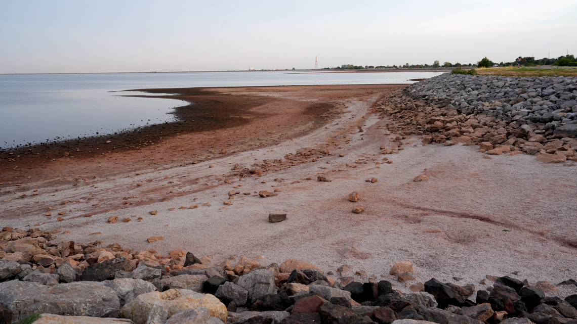 Bone-dry riverbeds complicate Canton Lake water release to Lake Hefner
