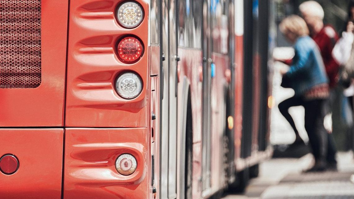 What happens to bus ridership when gas prices spike 