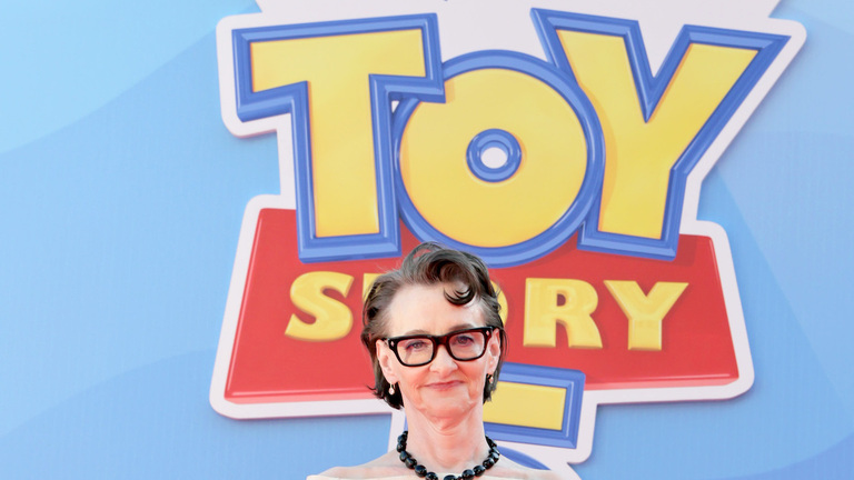 Joan Cusack Details Life as 'Normal Person' After Moving Away From Hollywood 
