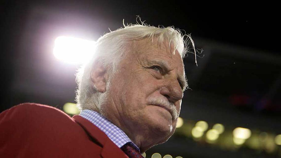  Howard Schnellenberger before the coin toss at the Miami Hurricanes vs Florida Atlantic Owls game at FAU Stadium in Boca Raton, Florida on September 11, 2015. | Allen Eyestone via Imagn Content Services, LLC 