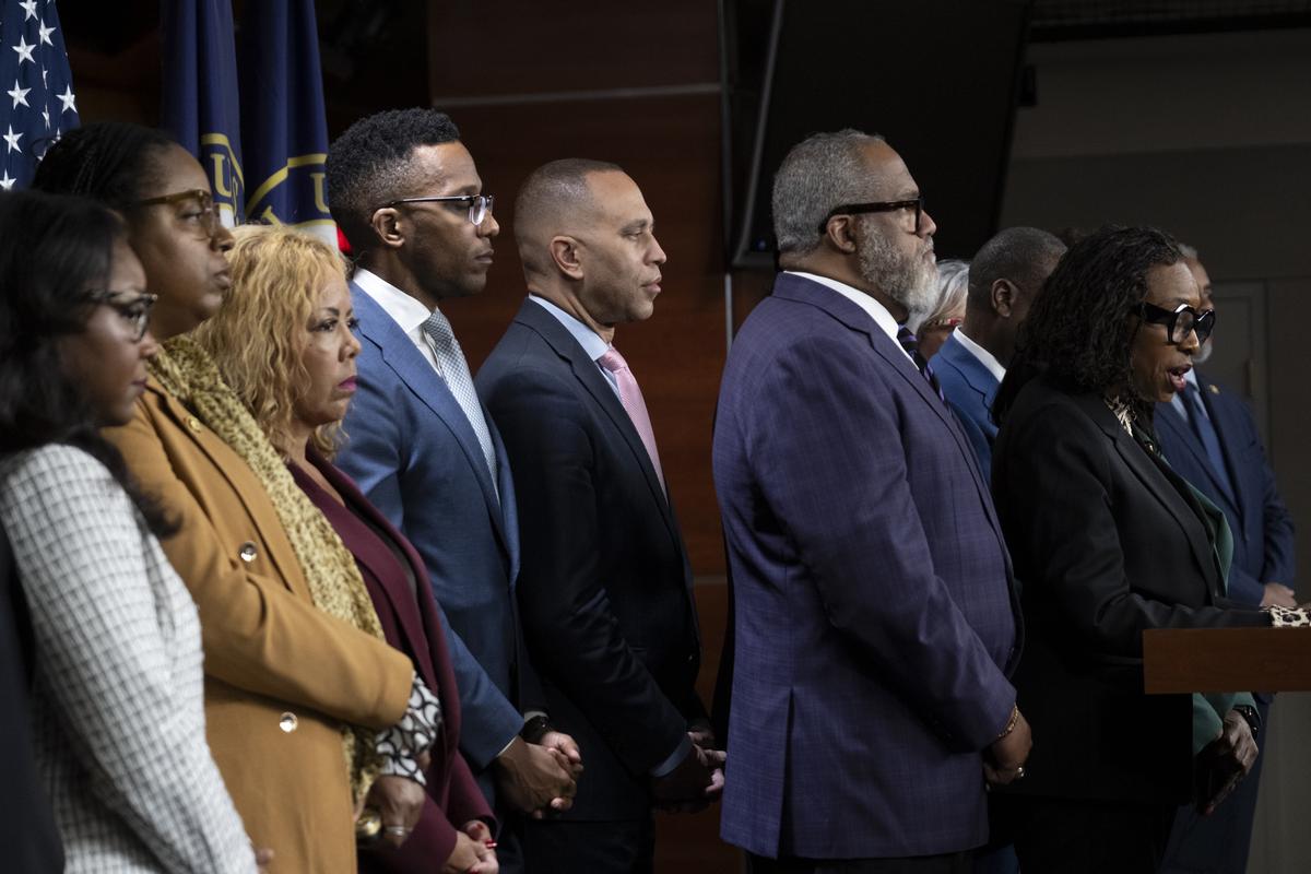 House Minority Leader Hakeem Jeffries (D-N.Y.), center, and members of the Congressional Black Caucus join Rep. Yvette Clarke (D-N.Y.), right to respond to a Supreme Court ruling that weakened the Voting Rights Act, in Washington on Wednesday, April 29, 2026. Jeffries tied the decision to the Trump administration's efforts to roll back initiatives promoting diversity, equity and inclusion. (D-Texas.) (Pete Marovich/The New York Times)