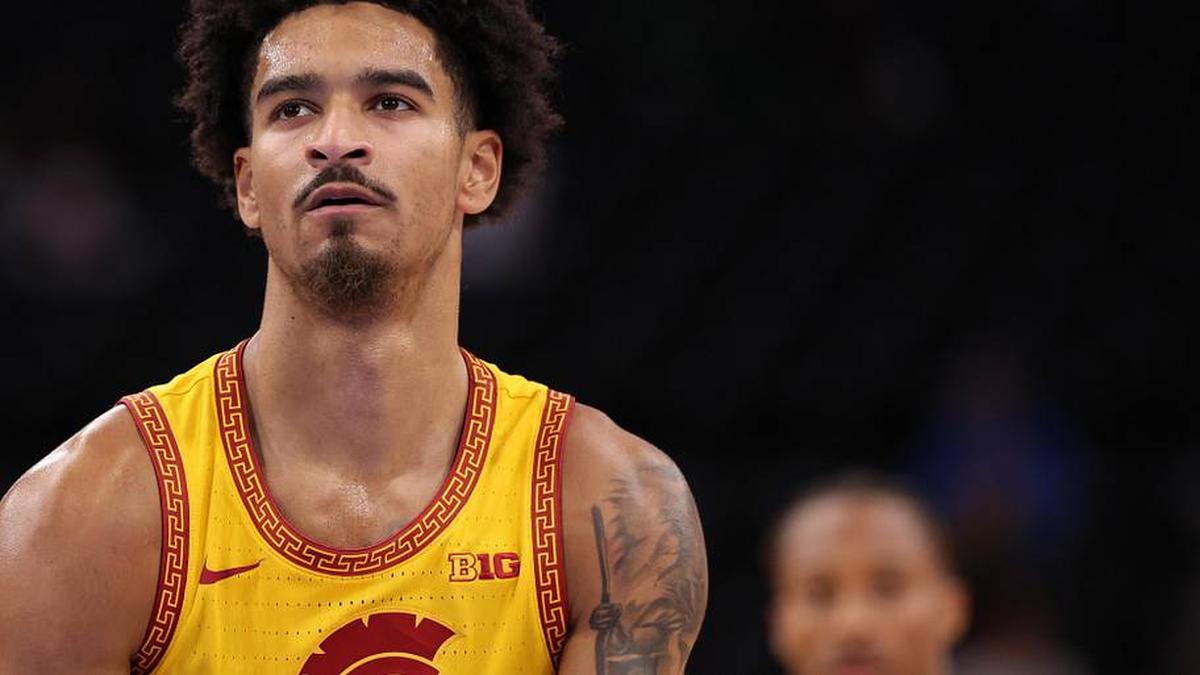  Nov 14, 2025; Inglewood, California, USA; Southern California Trojans guard Rodney Rice (1) shoots a free throw during the first half of the Hall of Fame Series game against the Illinois State Redbirds at Intuit Dome. Mandatory Credit: Kiyoshi Mio-Imagn Images | Kiyoshi Mio-Imagn Images 