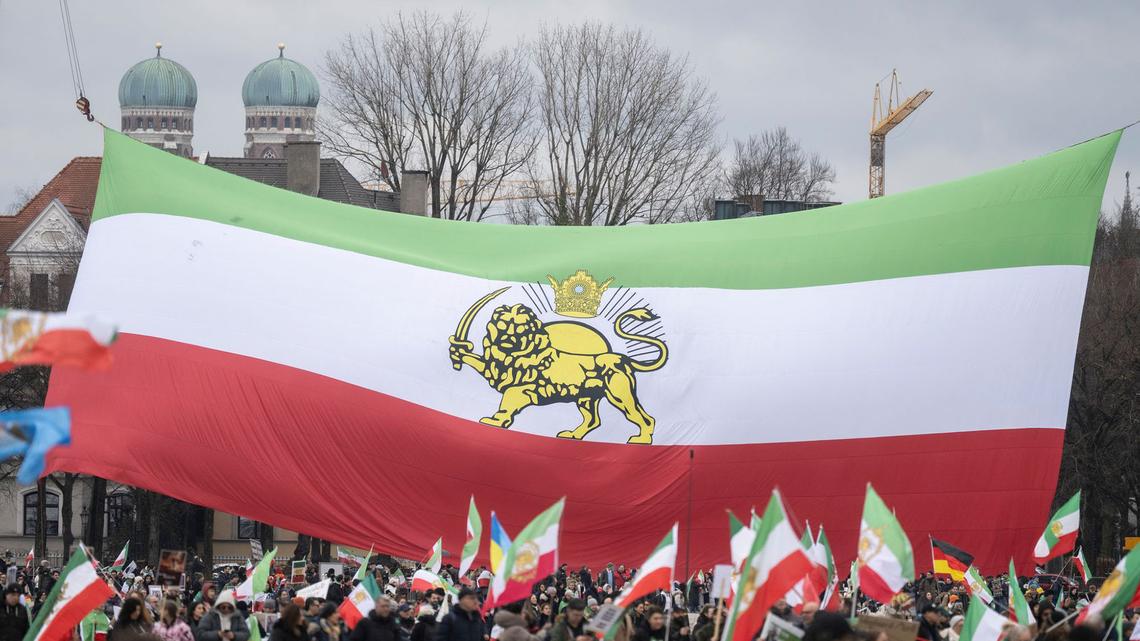 Mass rally in Munich against Iran protest crackdown draws 250,000 