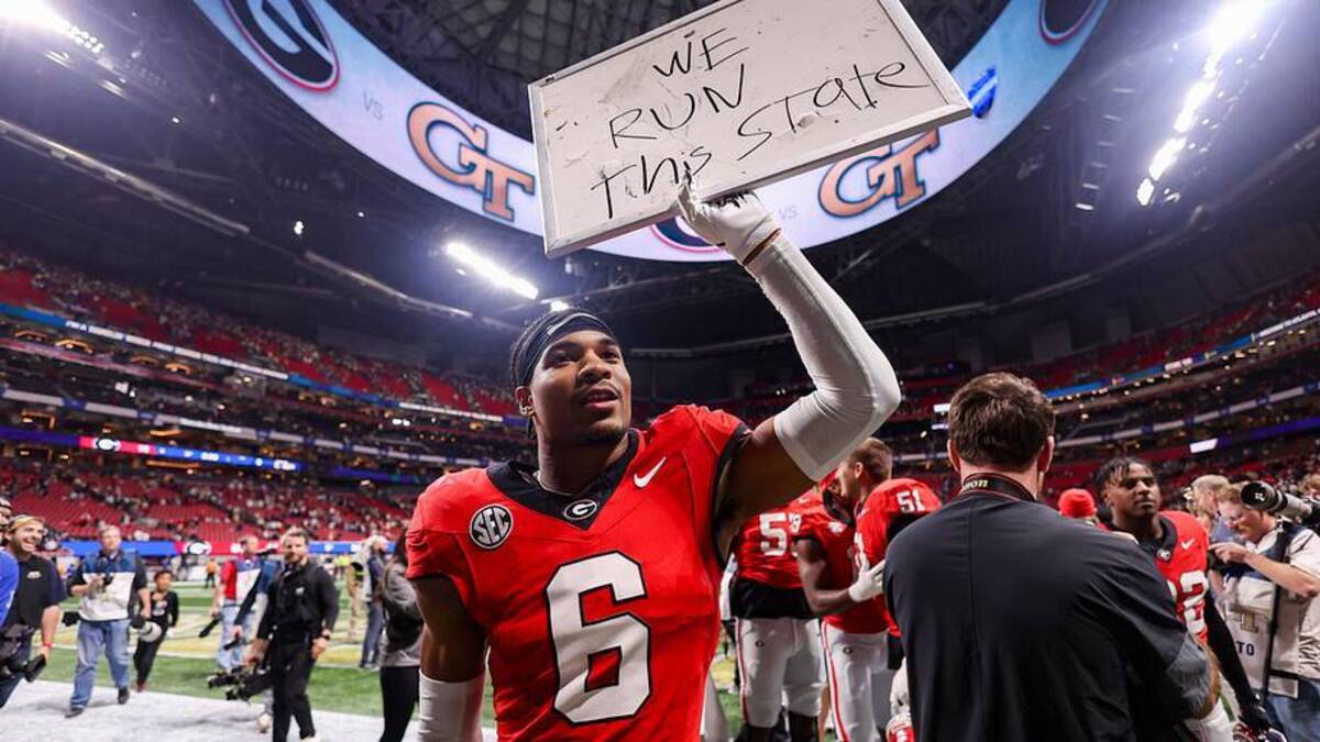  Nov 28, 2025; Atlanta, Georgia, USA; Georgia Bulldogs defensive back Daylen Everette (6) celebrates after a victory over the Georgia Tech Yellow Jackets at Mercedes-Benz Stadium. Mandatory Credit: Brett Davis-Imagn Images | Brett Davis-Imagn Images 