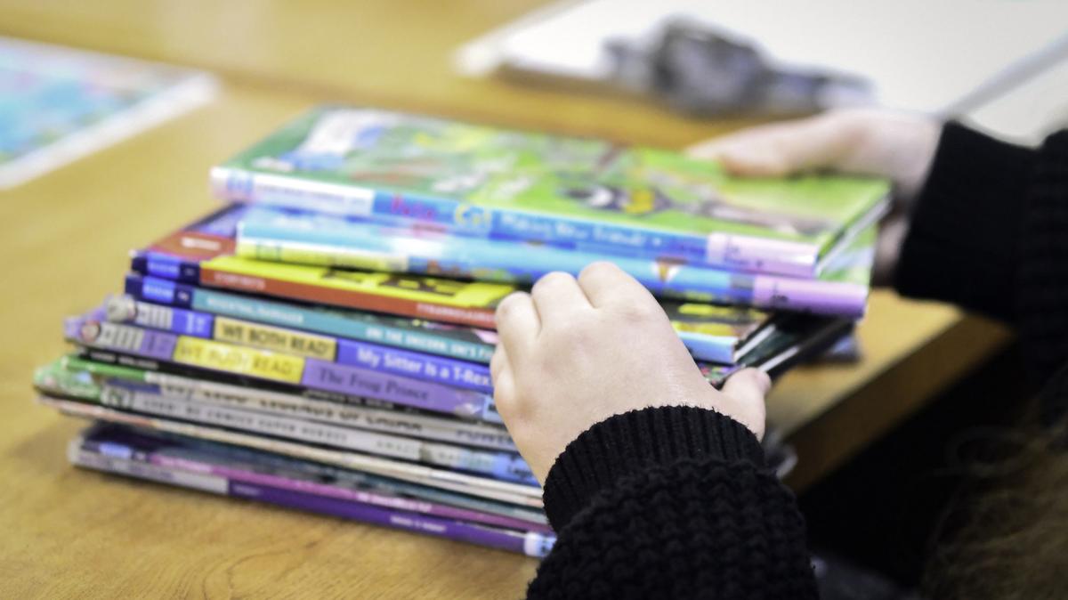 On Thursday, May 9, the Columbia Basin Badger Club will offer an interactive online forum exploring questions of parental rights and book bans.