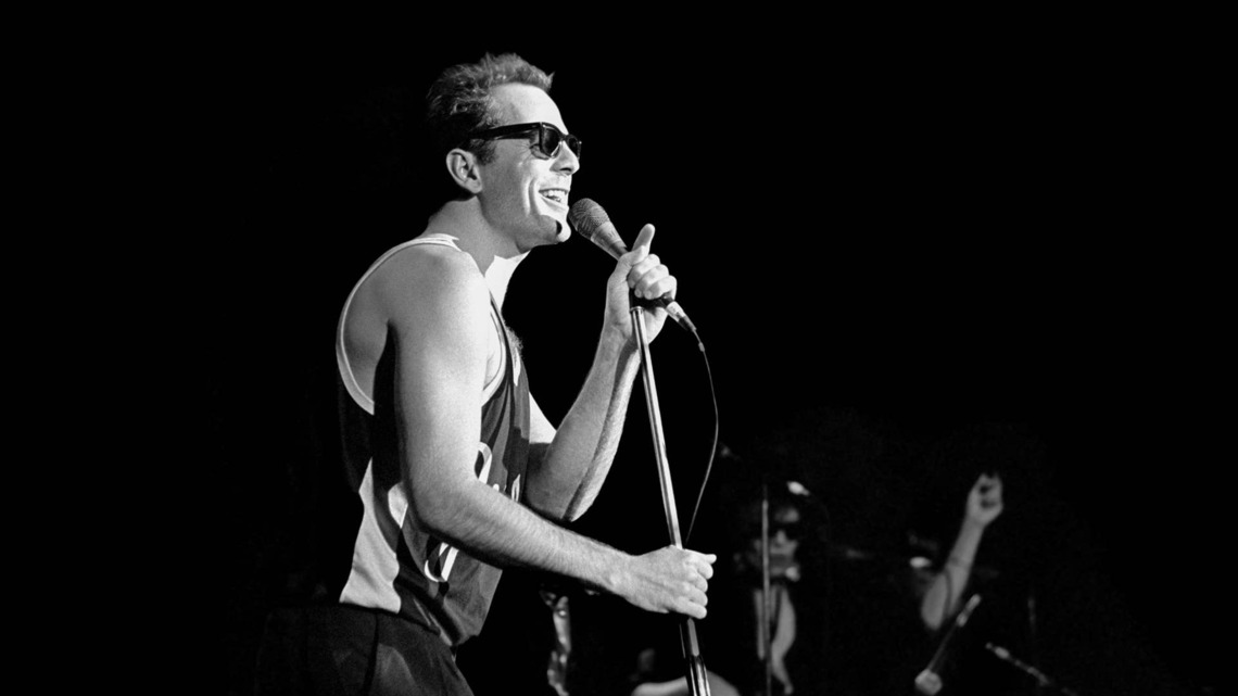 1971 Soul Classic, Covered by 31-Year-Old Bruce Willis, Is Still a Crossover Hit 55 Years Later 