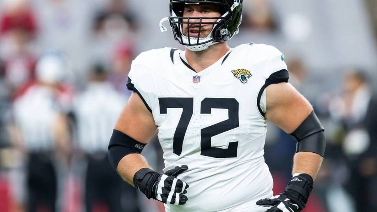 Nov 23, 2025; Glendale, Arizona, USA; Jacksonville Jaguars offensive lineman Walker Little (72) against the Arizona Cardinals at State Farm Stadium. Mandatory Credit: Mark J. Rebilas-Imagn Images | IMAGN IMAGES via Reuters Connect 