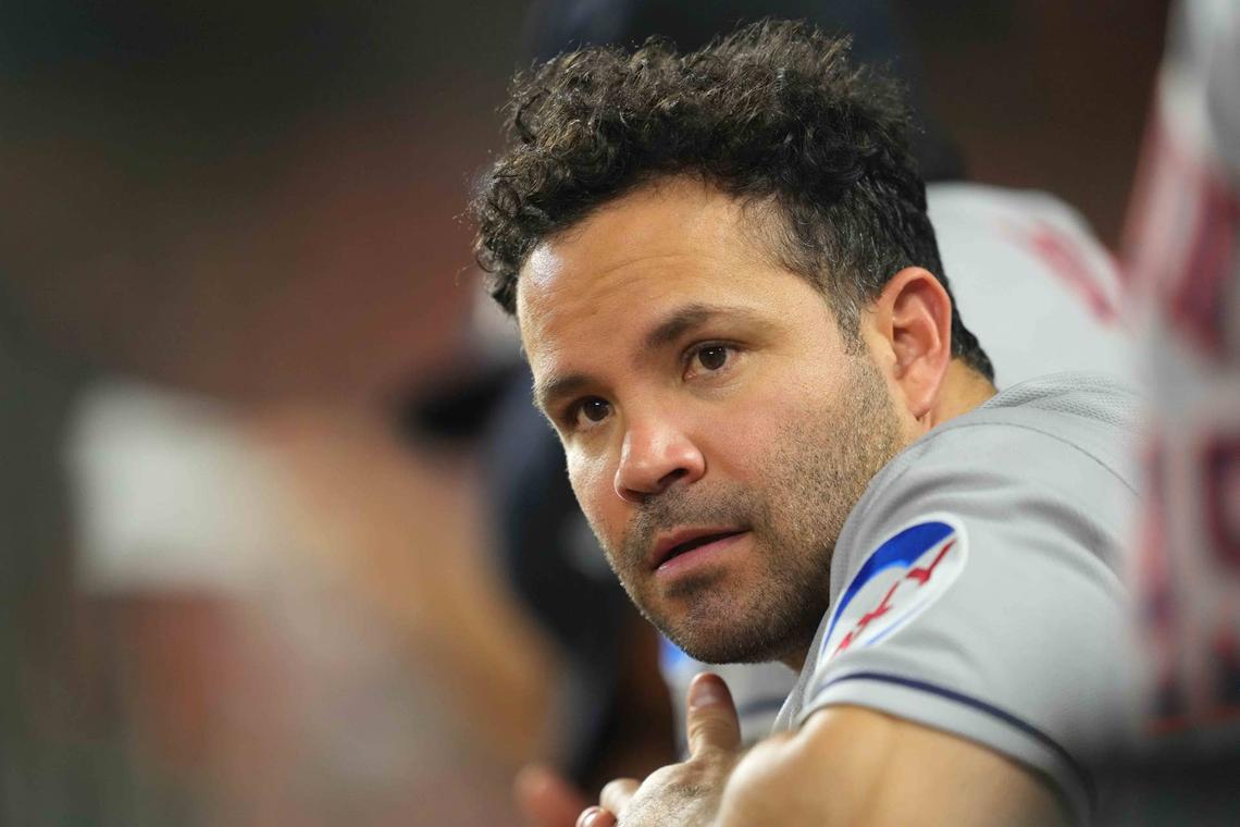  Houston Astros designated hitter Jose Altuve (27) © Mitch Stringer-Imagn Images