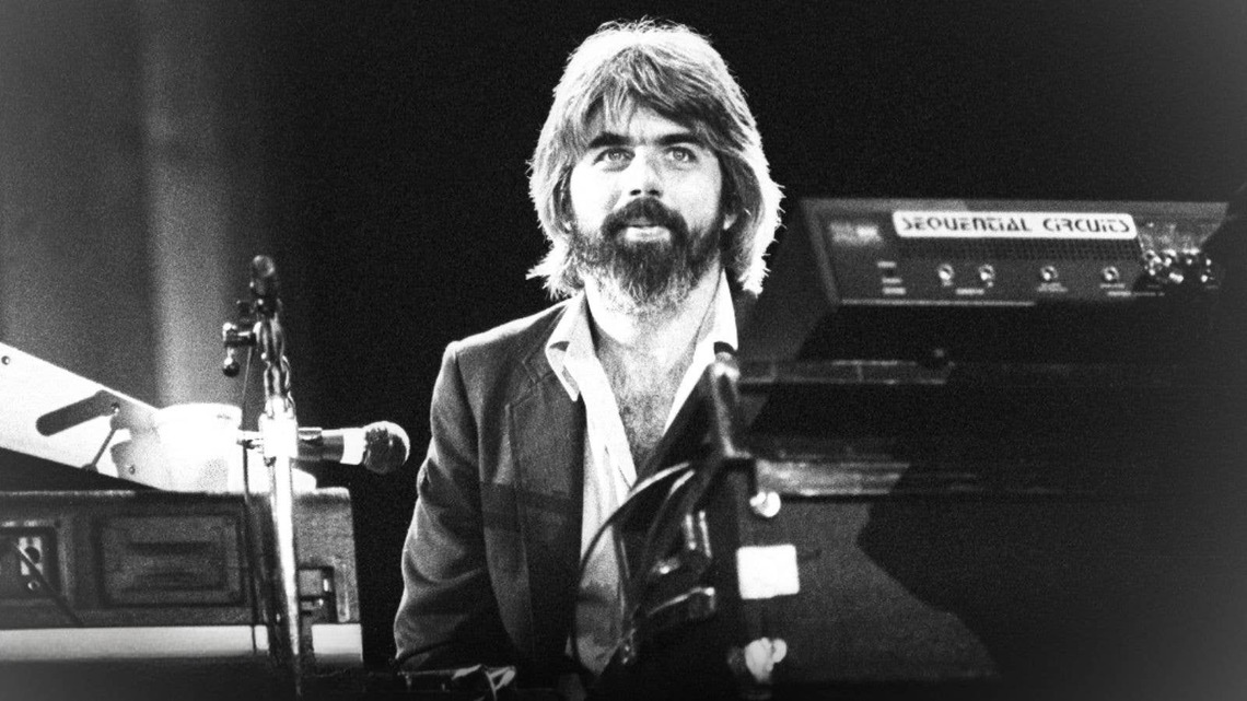 1986 No. 1 Soft Rock Hit That Dethroned Madonna Named One of Yacht Rock's Top 5 Duets 