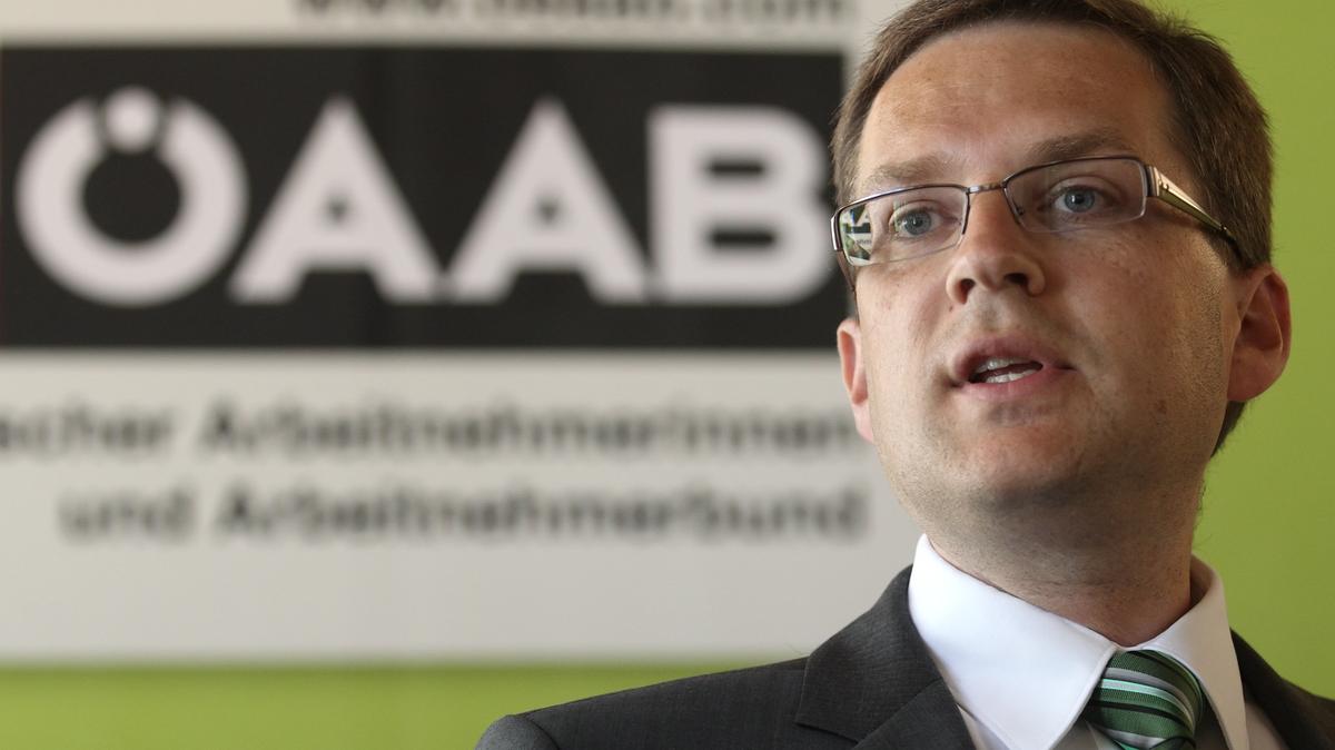 August Woeginger addresses a news conference in Vienna August 28, 2012. REUTERS/Heinz-Peter Bader/File Photo