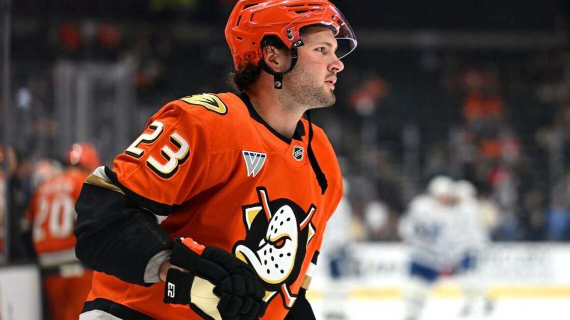 Ducks trade Mason McTavish to Blues for 2 first-rounders 