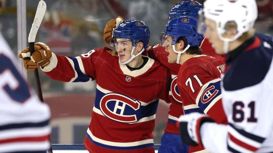 Canadiens earn narrow victory vs. Jets in Tim Hortons NHL Heritage Classic 
