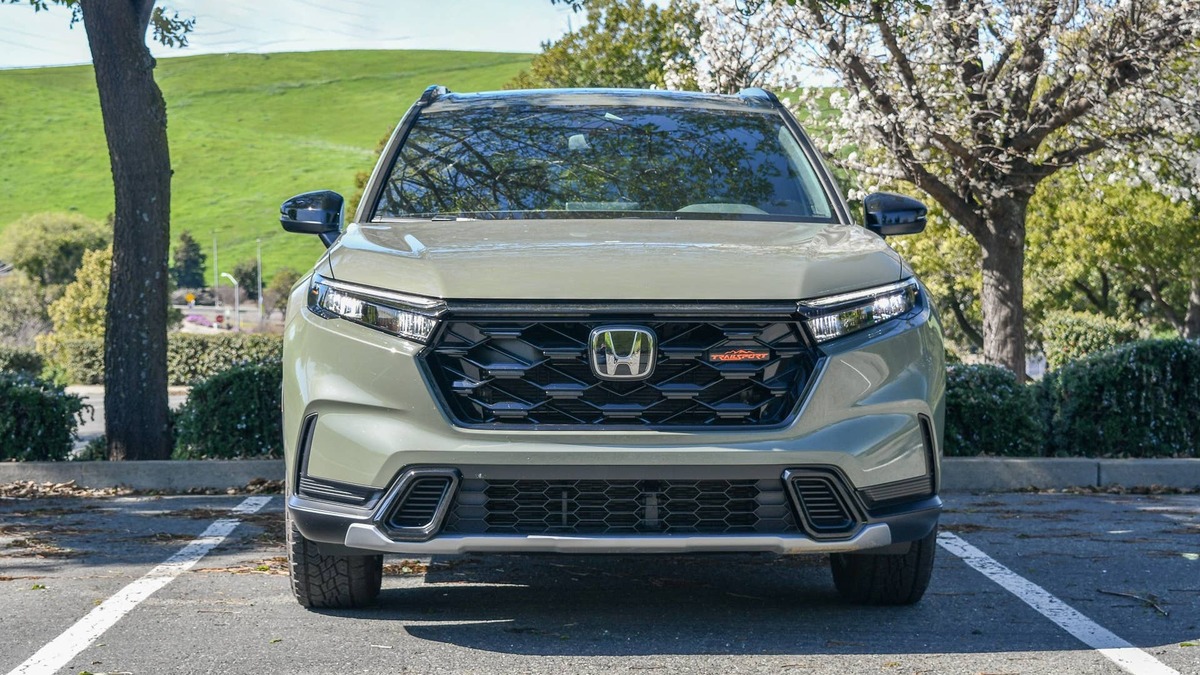 Hybrids Are Selling Faster Than EVs and Gas Cars in the U.S.
