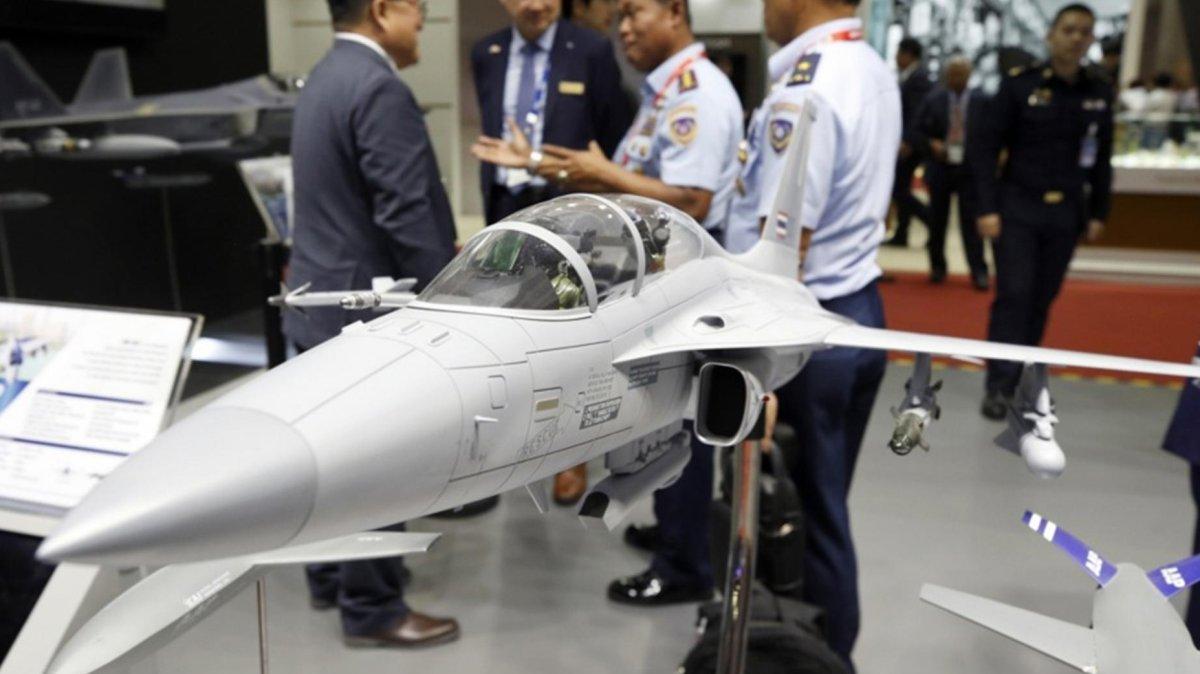International
military delegates chat with exhibitors next to a FA-50 multirole fighter jet
model developed by Korea Aerospace Industries (KAI) at the Defense and Security
2025 exhibition in Nonthaburi, on the outskirts of Bangkok, Thailand. File. Photo by RUNGROJ
YONGRIT / EPA