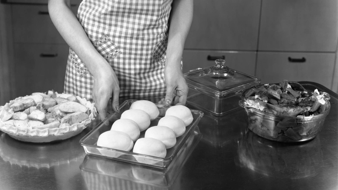 A Professional Chef Says These 3 'Old-Fashioned' Desserts From the 1940s Are the Definition of Nostalgia 