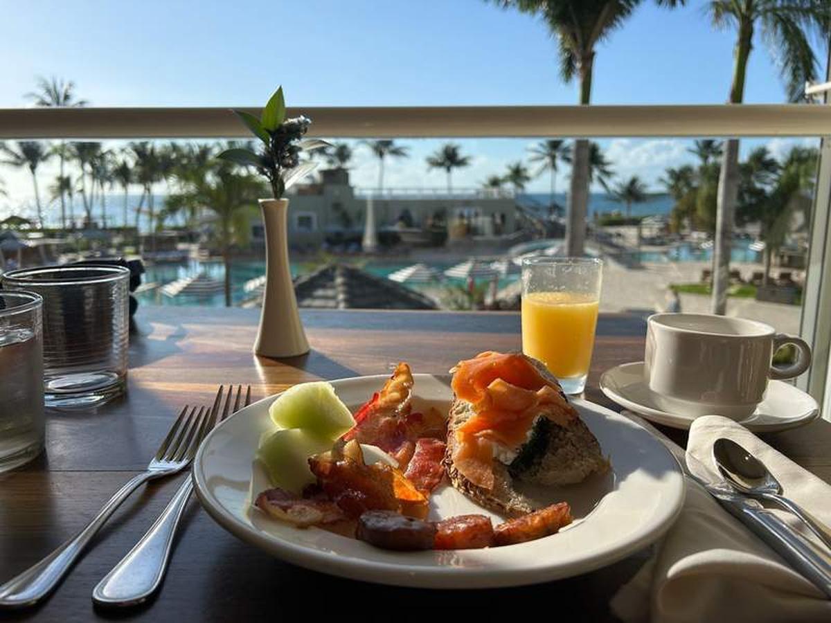  Breakfast with an ocean view. I could enjoy my every day mornings so much more if I was able to enjoy my daily meal poolside. Photo credit: Bethany Kandel 
