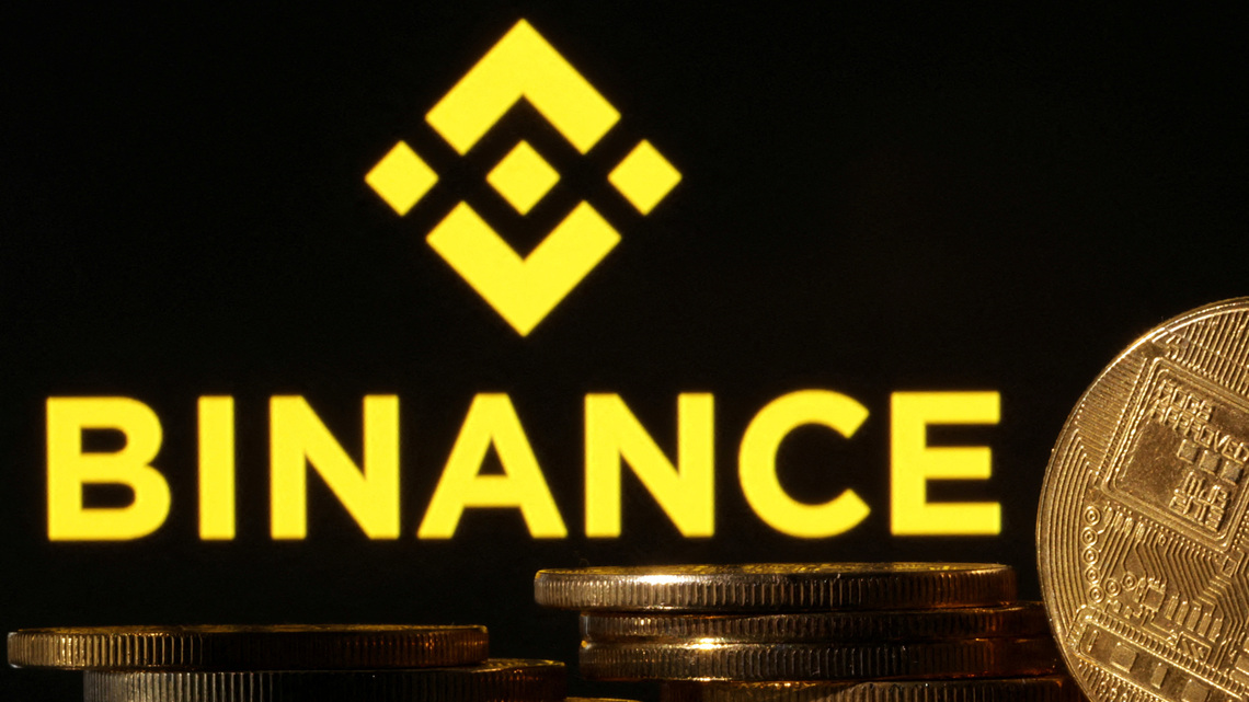 Bitcoin, cryptocurrency prices fall after Binance reports security issue 