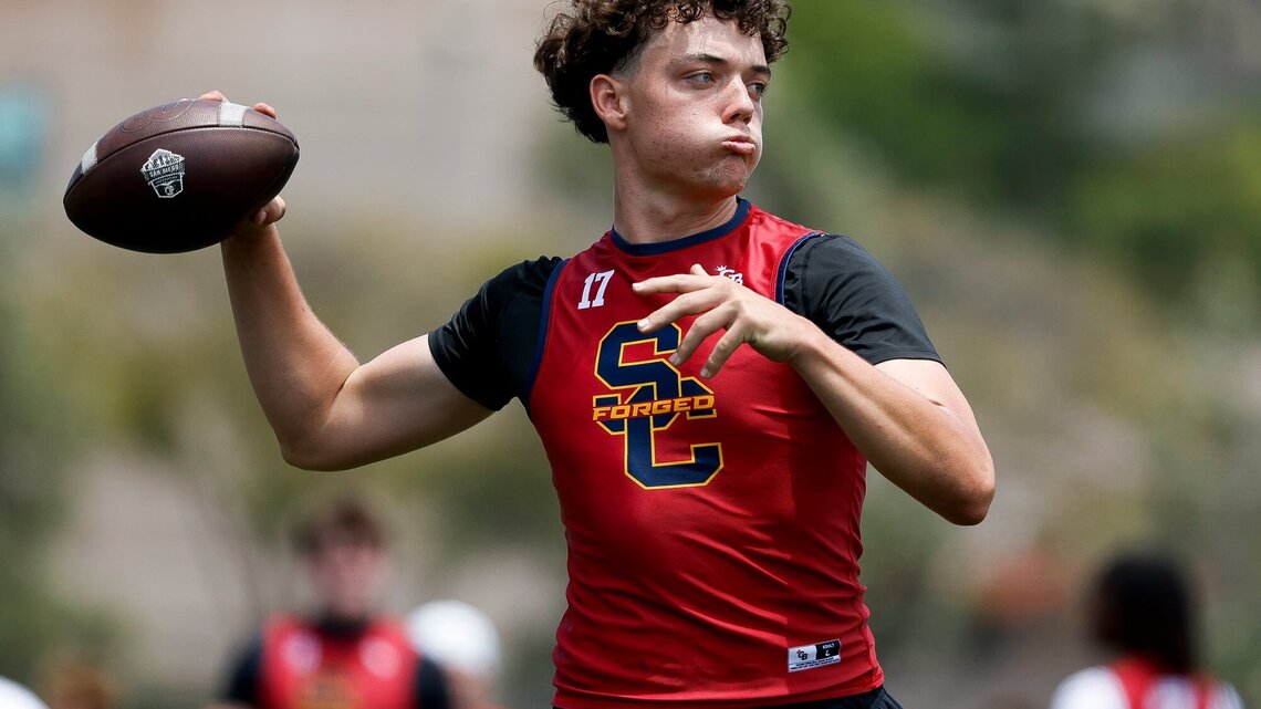 High school football: Players sweat, bond at summer passing tournaments 