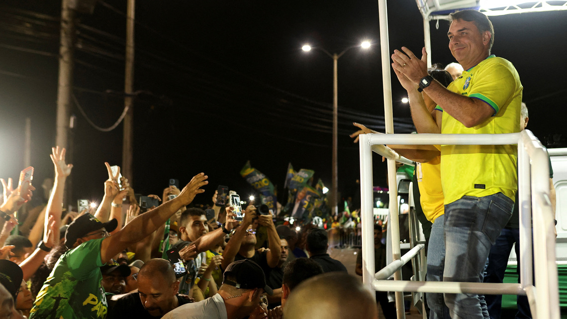 Lula y Flávio Bolsonaro siguen empatados en posible segunda vuelta, según encuesta de Atlas 