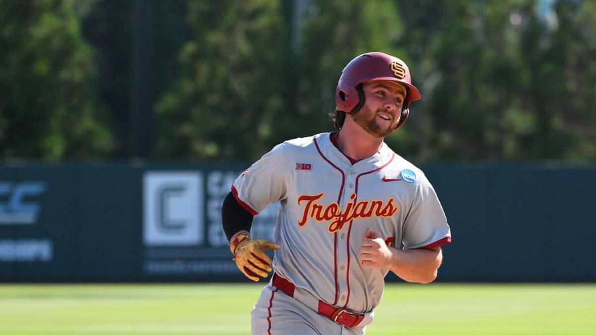  Jun 5, 2026; Chapel Hill, NC, USA; USC Trojans catcher Andrew Lamb (29) rounds third in the sixth inning against the USC Trojans at Boshamer Stadium. Mandatory Credit: Zachary Taft-Imagn Images | Zachary Taft-Imagn Images 