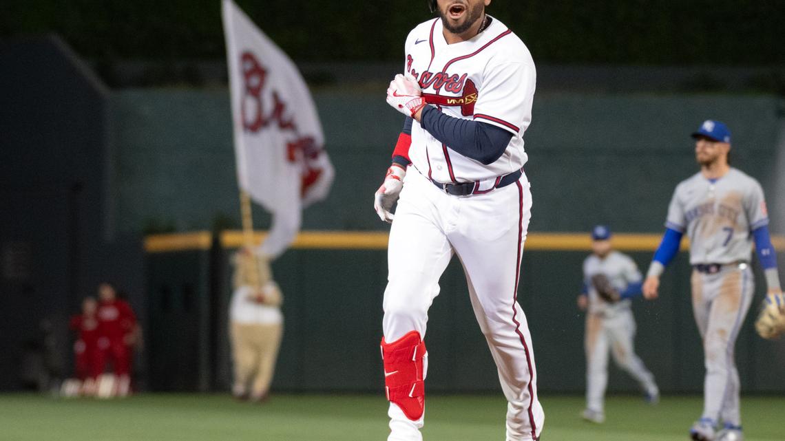 Dominic Smith Hits Home Run After Mom's Death: 'Trying To Hold Back Tears' 