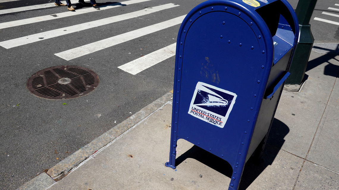US judge again blocks Postal Service's mail-in voting restrictions