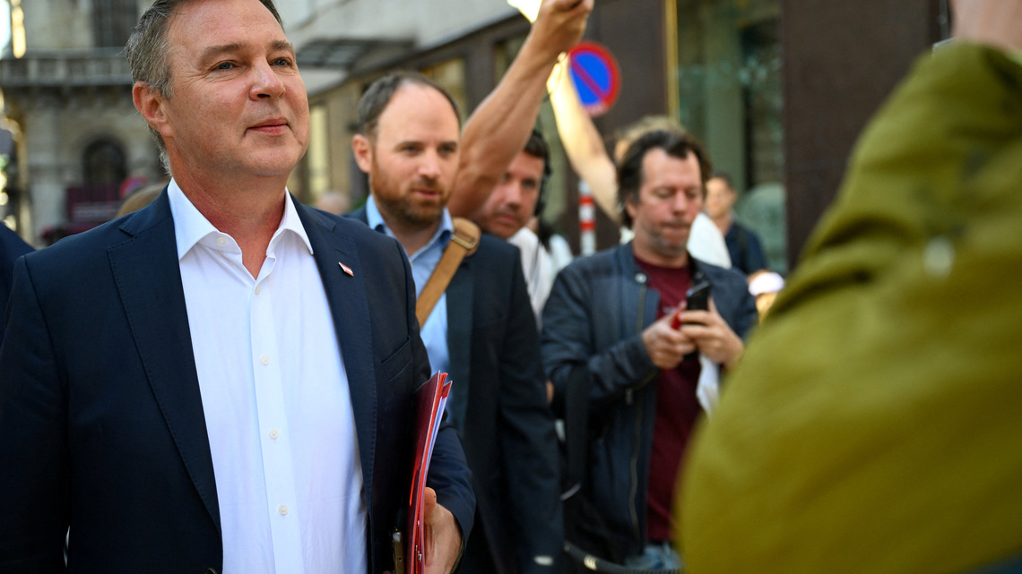 Austrian government's No. 2 figure says he will step down 