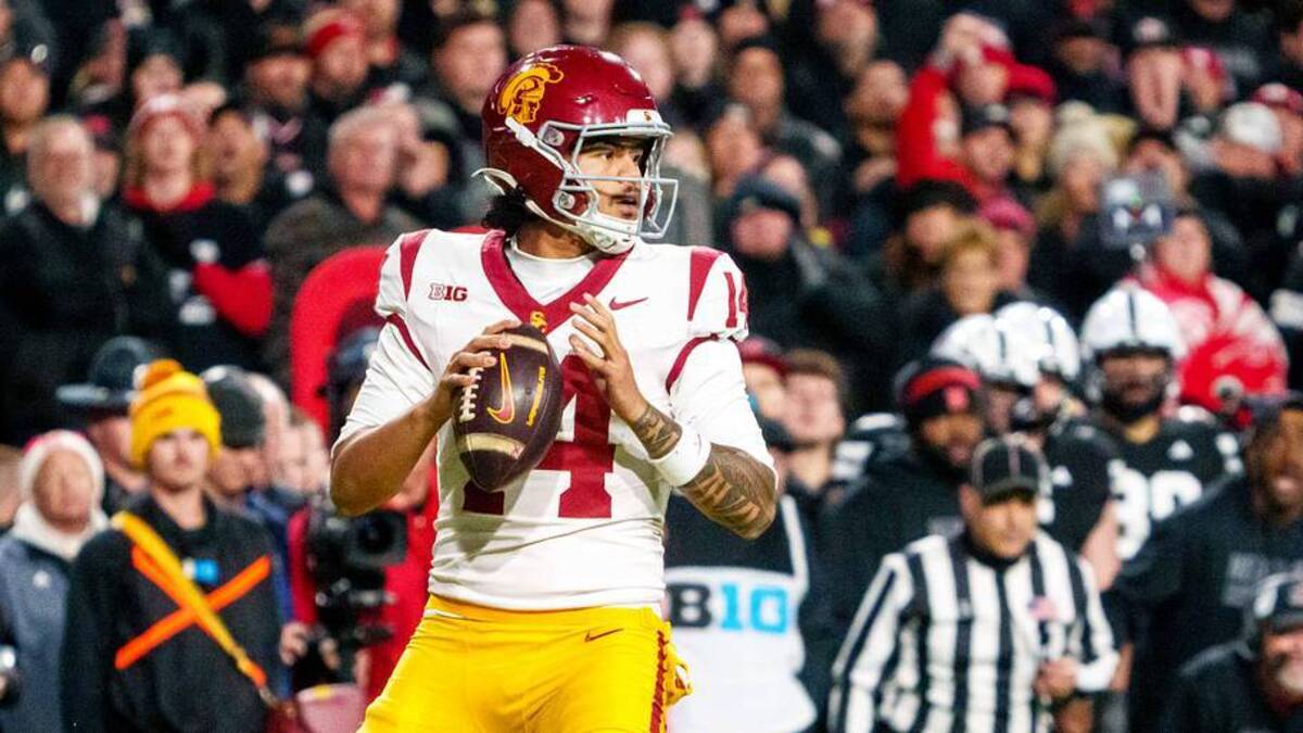 Nov 1, 2025; Lincoln, Nebraska, USA; Southern California Trojans quarterback Jayden Maiava (14) looks to pass against the Nebraska Cornhuskers during the second quarter at Memorial Stadium. Mandatory Credit: Dylan Widger-Imagn Images | Dylan Widger-Imagn Images 