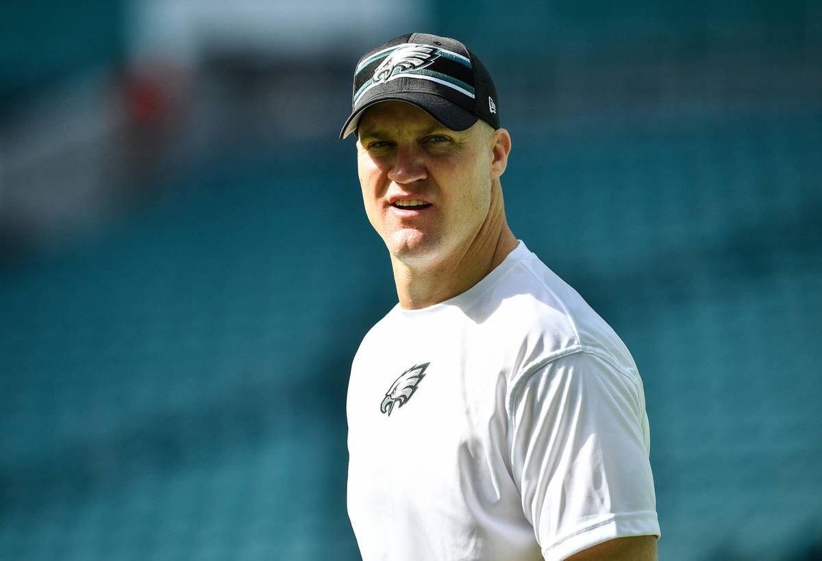  MIAMI, FLORIDA - DECEMBER 01: Josh McCown #18 of the Philadelphia Eagles looks on prior to the game Miami Dolphins at Hard Rock Stadium on December 01, 2019 in Miami, Florida. (Photo by Mark Brown/Getty Images) 