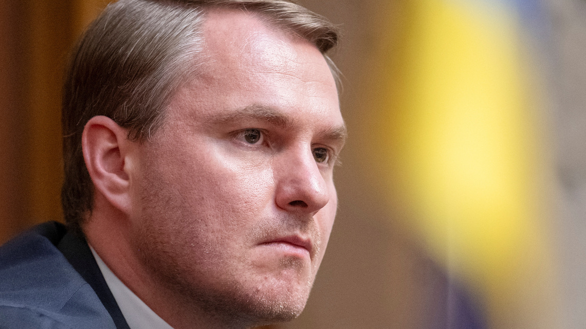 Ukraine's prosecutor general submits resignation citing political conflict