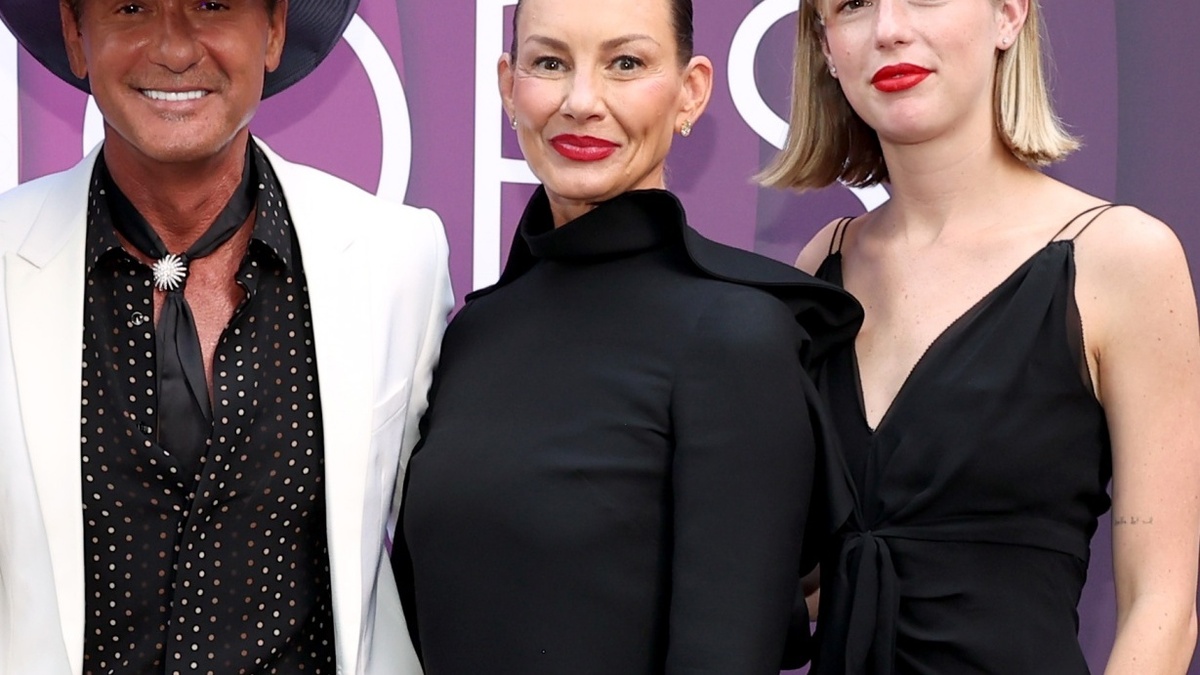 Tim McGraw and Faith Hill's Daughter Maggie Gets Engaged With ...