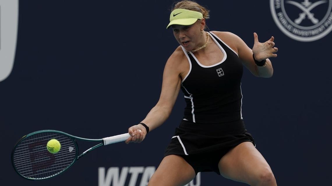 Amanda Anisimova WDs from Rome with wrist injury 