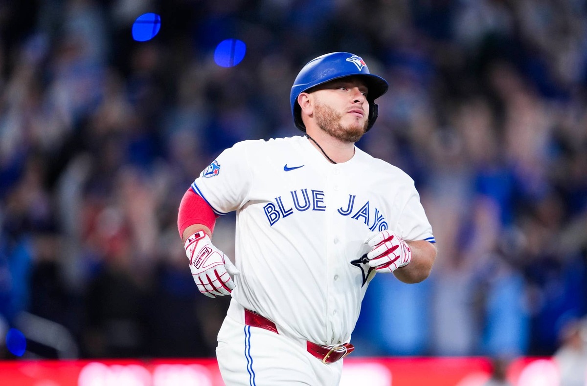  When Alejandro Kirk is activated from the IL in the coming days, the Blue Jays have to make a big decision about rookie sensation Brandon Valenzuela. 