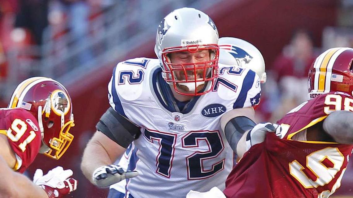  December 11, 2011; Landover, MD, USA; New England Patriots tackle Matt Light (72) blocks Washington Redskins outside linebacker Brian Orakpo (98) at FedEx Field. Mandatory Credit: Geoff Burke-Imagn Images | Geoff Burke-Imagn Images 