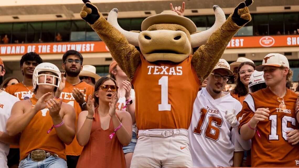 Headed to Austin for a Texas game? Here's your one-page weekend cheat sheet 