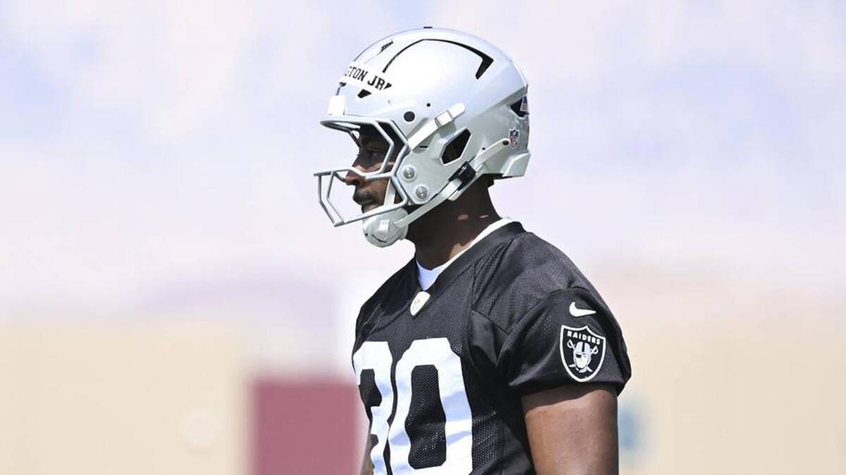  May 2, 2026; Henderson, NV, USA; Las Vegas Raiders running back Mike Washington Jr. (30) runs through a drill during a Rookie Minicamp at Intermountain Health Performance Center. Mandatory Credit: Candice Ward-Imagn Images | Candice Ward-Imagn Images 