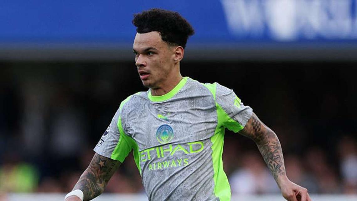  O'Reilly was a distinct threat when he crashed the box. | Adrian Dennis/AFP/Getty Images 