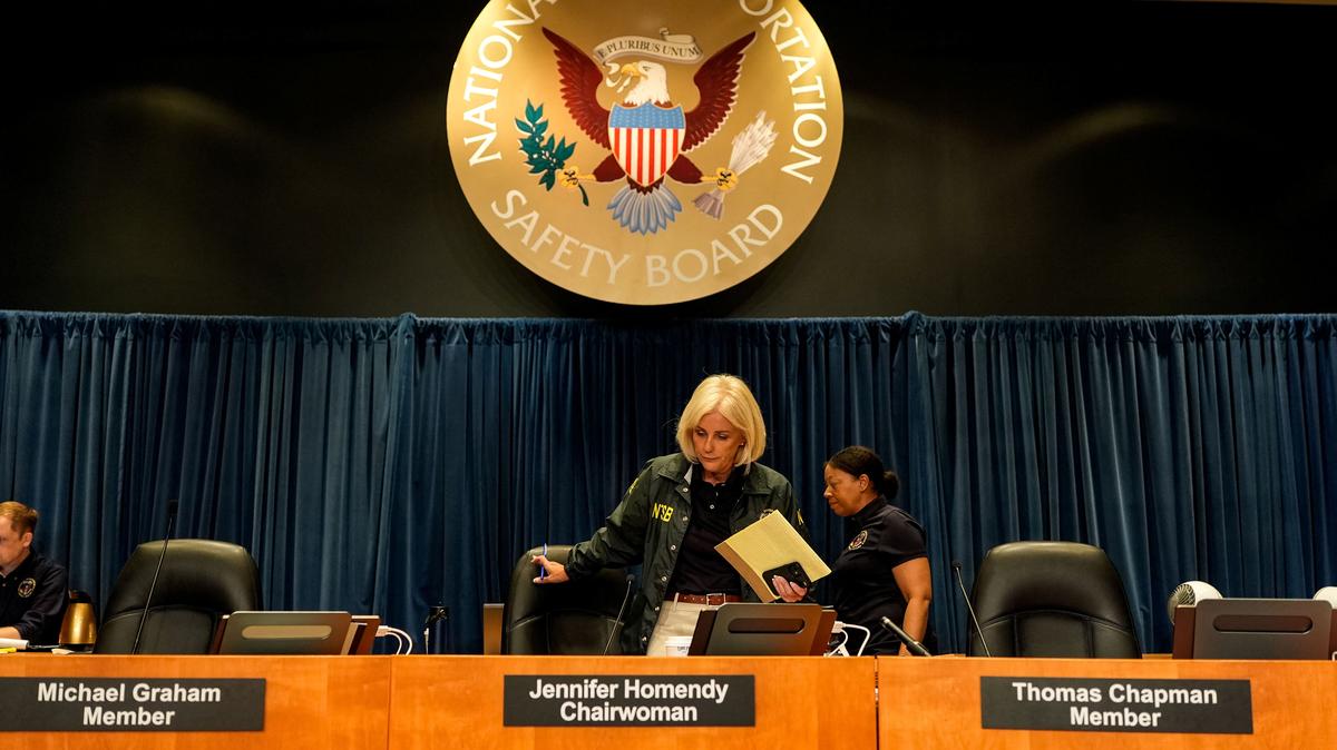 National Transportation Safety Board (NTSB) Chairwoman Jennifer Homendy gets ready to preside over a National Transportation Safety Board (NTSB) investigative hearing, at the NTSB headquarters in Washington, D.C., U.S., August 1, 2025. REUTERS/Kent Nishimura
